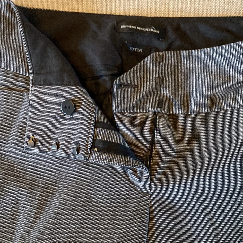 Express pants - Picture 2 of 3